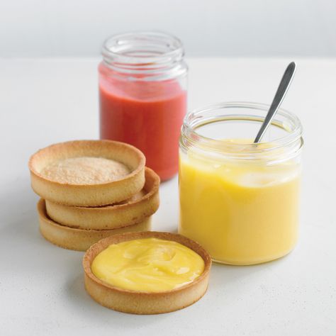 Easy Lemon Curd, Passion Fruit Curd, Martha Stewart Recipes, Lemon Curd Recipe, Homemade Food Gifts, Curd Recipe, Pie Dough, Lemon Curd, Everyday Food