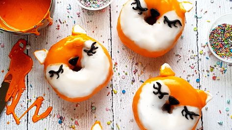 The Boho Baker's Fox Donuts Recipe Donut Ideas, Fox Party, Wood Badge, Animals Forest, Donuts Recipe, Donut Party, Mini Donuts, Woodland Theme, Kids Recipes