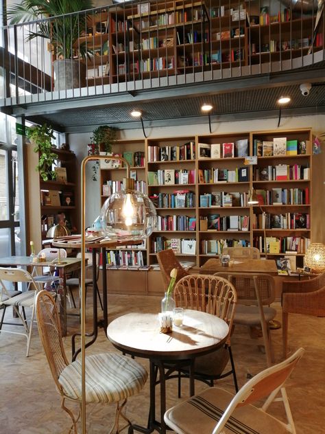 Cafe Interior Design With Books, Library With Coffee Shop, Cafe And Library Design, Cafe In Library, Cafe With Bookstore, Cafe And Bookstore Coffee Shop, Cute Cozy Coffee Shop, Bakery With Library, Book And Cafe Aesthetic