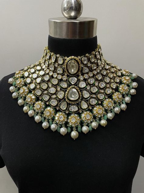 Jadau Sets Indian Jewelry, Bridal Jwellary Indian, Polki Bridal Jewellery, Kundan Jewellery Bridal Wedding Bride, Wedding Jewellery Collection For Bride, Kundan Sets Indian Jewelry, Bridal Jewellery Indian Kundan, Indian Bridal Jewelry Sets Brides, Bride Jewellery Indian