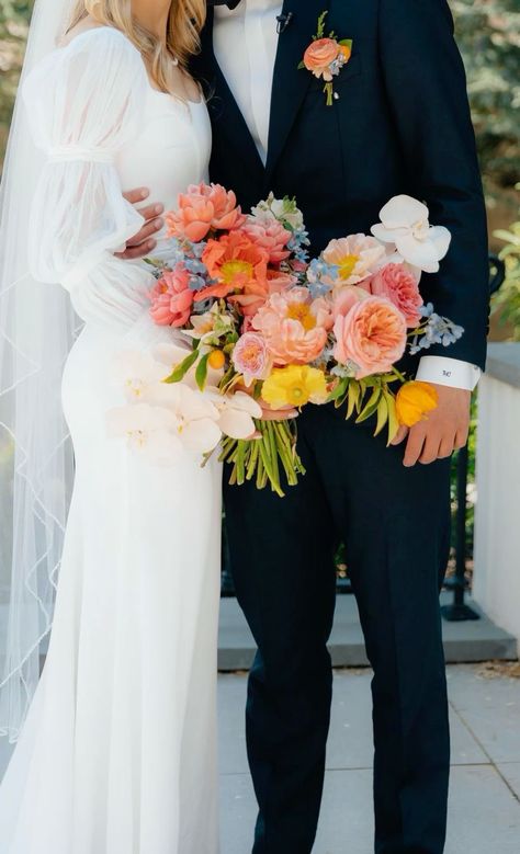 Poppy Wedding, Peony Wedding, Coral Wedding, Wedding Flower Inspiration, Wedding 2024, Peach Wedding, Coral Peach, Wildflower Wedding, Wedding Bridal Bouquets