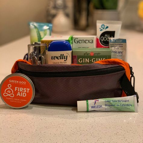 How To Build A Holistic, Non-Toxic First Aid Kit — WILD + WELL Best First Aid Kit, First Time Mom, Backpacking Hiking, Natural Diy, Aid Kit, First Time Moms, First Aid Kit, Natural Home, Women's Health