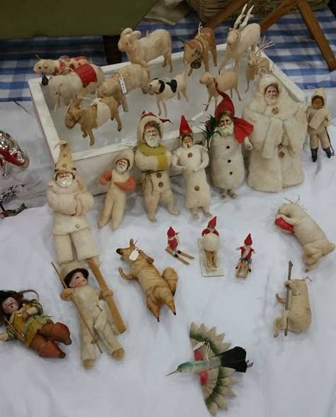 Antique cotton batting ornaments Cardboard Houses, Antique Christmas Ornaments, Old Christmas, Old Fashioned Christmas, Antique Christmas, Christmas Memory, Victorian Christmas, Primitive Christmas, Village Houses