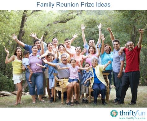 This is a guide about family reunion prize ideas. Family reunions often include games and door prizes. Family Reunion Activities, Family Tree Book, Reunion Games, Family Reunion Games, Family Reunion Planning, Test Quiz, Ideas Family, Extended Family, Family Parties