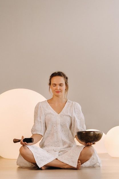 Singing Bowls Photoshoot, Therapist Branding, Yoga Photoshoot, Tibetan Bowls, Website Photos, Sound Bath, Brand Ideas, Singing Bowl, Sound Healing