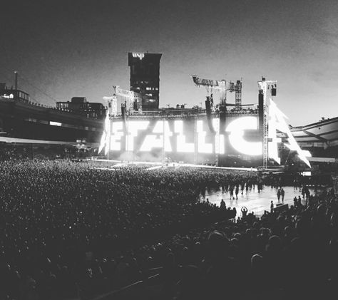 Metallica Concert Aesthetic, Metallica Widget, Metal Concert Aesthetic, Metallica Aesthetic, Metallica Music, Metallica Tattoo, Metallica Concert, Rodrick Heffley, Wimpy Kid Books