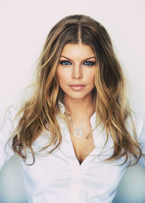 Fergie Hair, Fergie 2000s, Fergie Style, Stacy Ferguson, Fergie Ferguson, Sydney Taylor, 2000s Hair, Soft Natural Kibbe, 80s Icons