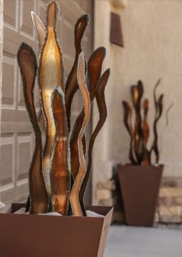 Metal seaweed sculpture Seaweed Sculpture, Kelp Art, Sound Art, Year 3, Wall Sculpture Art, Commercial Design, Art Nouveau, Entrance, Sound