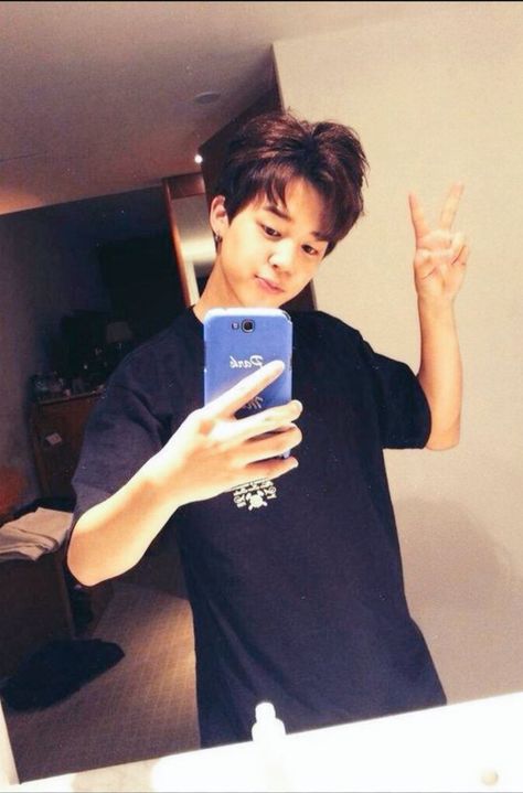 I love simple comfortable Jimin Bts Predebut, Jimin Selca, Park Ji Min, Park Jimin Bts, Fan Fiction, Busan, Bts Bangtan Boy, Bts Boys, Foto Bts