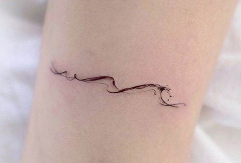 Simple Waves Tattoo, Ocean Tatoos Woman, Simple Tattoos Wave, Line Wave Tattoo Simple, Minimalistic Wave Tattoo, Small Ocean Wave Tattoo, Ocean Wave Tattoos For Women, Minimalist Wave Tattoo Simple, Dainty Wave Tattoo Simple