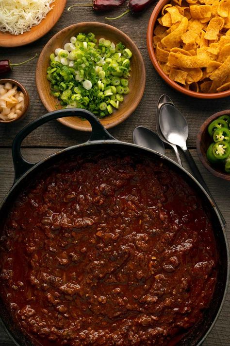 Venison Chili Recipe - Hank Shaw's Venison Chili Venison Chilli, Deer Chili, Venison Chili Recipe, Venison Chili, Venison Stew, Stew Meat Recipes, Deer Meat, African Cooking, Chili Soup