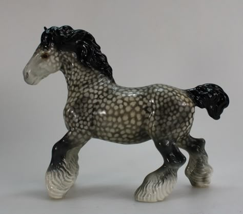 Crunchy Style, Shire Horse, Funky Hats, Sculpted Doll, Dreamy Artwork, Horse Figurine, Horse Sculpture, Glass Animals, Drawing Images