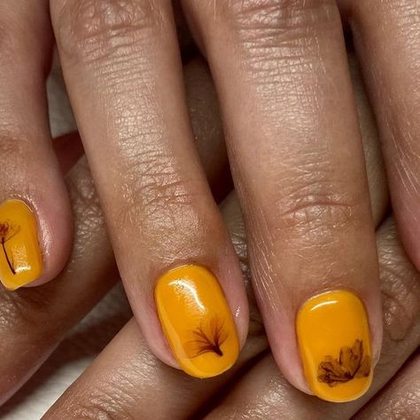 Ro | Bay Area Nail Artist 🇵🇭 on Instagram: "Marigold Vintage Floral for Leila, using my absolute favorite jewel-tone yellow (that looks gorgeous on EVERY skin tone, btw!), Totally Topaz from @biosculptureusa. 

Book a similar look by selecting a gel manicure or structured gel manicure with 15 mins of art.

More 15 min looks 👉🏼 #ronailart15 
#nailedbyrozel #shortiesbyro" Marigold Nails, Structured Gel Manicure, Gel Manicure, Artist On Instagram, Jewel Tones, Nail Artist, Extra Money, Bay Area, Skin Tone