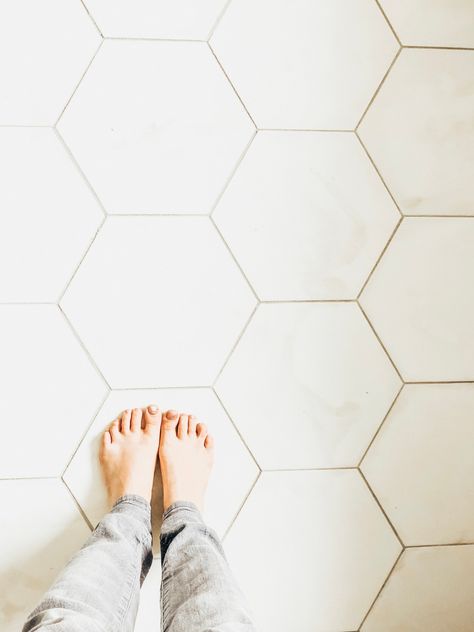 Large White Hexagon Tile Bathroom, White Hexagon Tile Bathroom Floor, Large Hexagon Tile Bathroom, Large Hexagon Tile Floor, Hexagon Bathroom Floor, White Hexagon Tile Bathroom, Hex Tiles Bathroom, Hexagon Bathroom Tile, Large Hexagon Tile