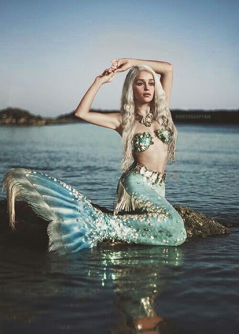 Photo shoot!! Beautiful!! Mermaid Shoot, Professional Mermaid, Mermaid Photography, Mermaid Photos, Real Mermaids, Mermaid Dreams, Mermaids And Mermen, Mermaid Life, Mermaid Tails