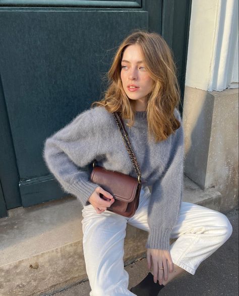 France Outfits, Ash Hair Color, Fall Hair Cuts, Girly Aesthetic, Poker Face, December 23, Brown Blonde Hair, Autumn Outfits, Soft Sweater