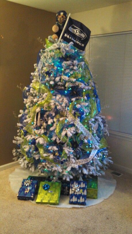 Our Seattle Seahawks tree. Seahawks Christmas, Put Me In Coach, Seattle Style, Auction Fundraiser, Seattle Fashion, Seahawks Football, Auction Ideas, Super Bowl Champions, Decoration Styles