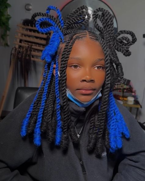 🪼Yall know I love the kids 💙 💙I’m In love with these invisible locs🩵 Invisible locs on our little ladies going to school in STYLE 💕 don’t miss out on these ladies booking link in bio 🪼 #invisiblelocs Invisible Locks, Invisible Locs, Barbie Ponytail, Baddie Outfits Ideas, Blue Highlights, Going To School, Streetwear Women, Baddie Outfits, Outfits Ideas