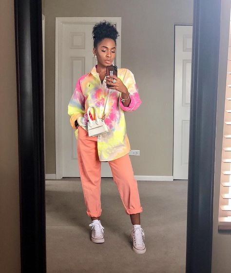 Vicky Logan, Street Style Edgy, Tie Dye Outfits, Makeup Eyes, Dope Fashion, Thrift Fashion, Black Women Fashion, Street Style Inspiration, Hippie Outfits