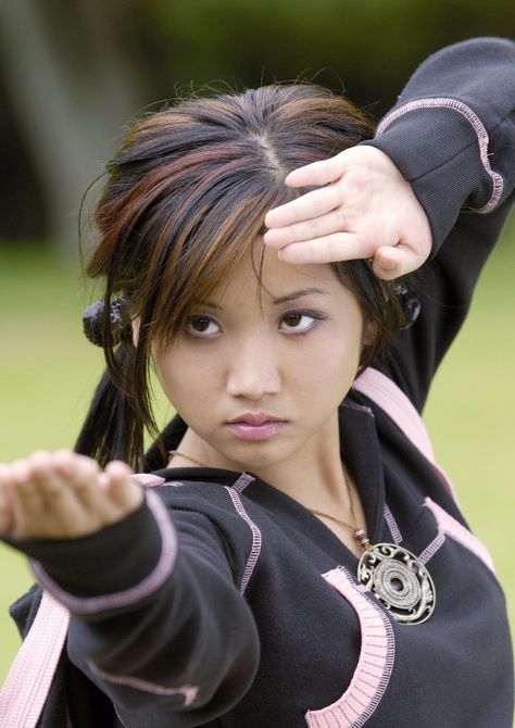 Tae Kwon Do, Child Fashion, Female Martial Artists, Martial Arts Movies, Brenda Song, Martial Arts Girl, Pencak Silat, Martial Arts Women, Reference Drawing