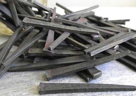 Cut Flooring Nail Rustic Country Home Decor, Cut Nails, Iron Nails, Roofing Nails, Nails Vintage, Different Types Of Nails, Corrugated Metal Roof, How To Cut Nails, Rustic Country Home