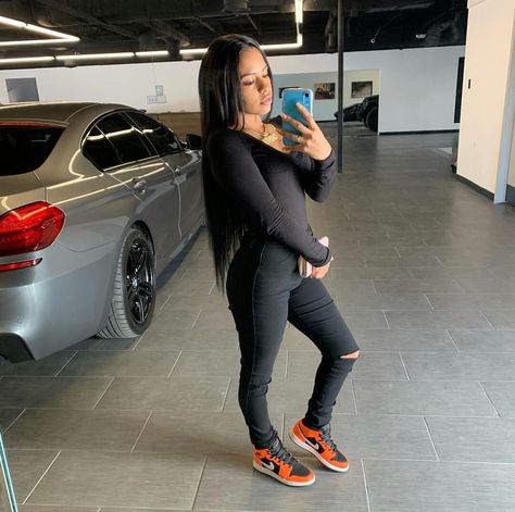 Carmen And Corey, Carmen Pritchett, Khloe Kardashian Outfits, Cute Pregnancy Pictures, Squad Outfits, Kardashian Outfit, Bad Kids, Black Couples Goals, Simple Fits