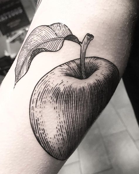 Apple tattoo Veggie Tattoo Ideas, Veggie Tattoo, Vibe Tattoos, Tattoo Apple, Neat Tattoos, Cool Finger Tattoos, Apple Tattoo, Modern Grunge, Fruit Tattoo