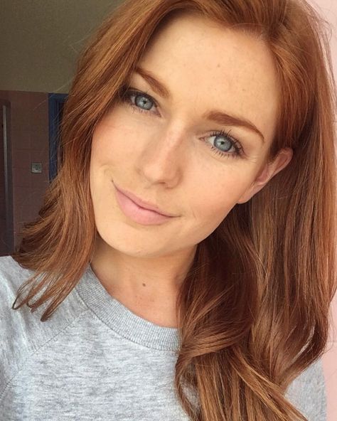 Auburn Hair For Blue Eyes, 2023 Auburn Hair, Auburn Hair Color With Blue Eyes, Best Red Hair Color For Blue Eyes, Copper Hair And Blue Eyes, Red Brown Hair Blue Eyes, Blue Eyes Copper Hair, Red Hair For Blue Eyes, Hair Colors For Blue Eyes And Fair Skin