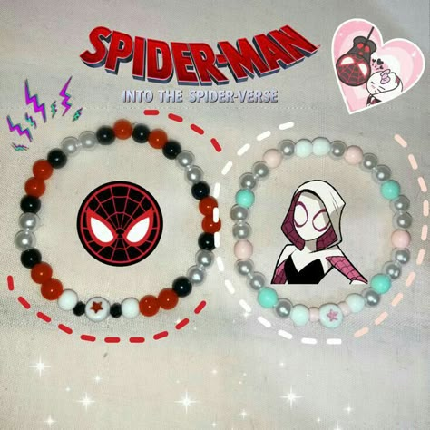 Pulseras Kandi, Spiderman Gifts, Girly Bracelets, Diy Kandi Bracelets, Matching Couple Bracelets, Spider Man Into The Spider Verse, Pony Bead Bracelets, Bff Bracelets, Bracelet Stand