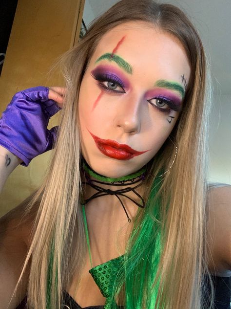 halloween, makeup, joker makeup look. Female Joker Halloween Makeup, Women’s Joker Makeup, Joker Make Up Easy, Simple Joker Makeup Female, Joker Costume Female Outfit Makeup, Joker Woman Makeup, Joker Makeup Female Easy, Girls Joker Costume, The Joker Makeup Women