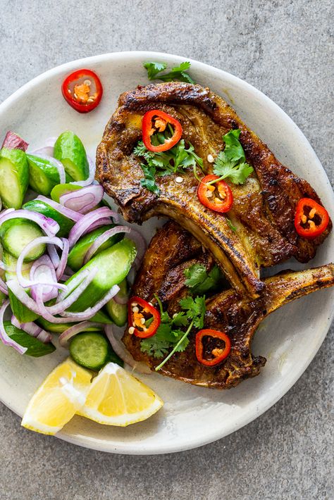 Lamb And Vegetables, Spicy Lamb Chops, Meat Masala, Grilled Chicken Recipes Easy, Recipes Spicy, Spiced Lamb, Lamb Chop Recipes, Rogan Josh, Lamb Chop