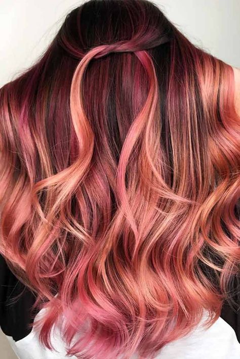 Rose Gold Hair With Highlights. A rose gold hair shade, in its essence, is metallic pinky that combines glowing blonde and coppery red. As a result, this hair shade looks more natural, comparing to pink hair. Let’s see how to pull off this hair shade to look gorgeous! #rosegoldhair #rosegold Red And Pink Hair, Rose Gold Hair Shades, Coppery Red, Hair Shade, Pink Ombre Hair, Pulp Riot Hair Color, Gold Hair Colors, Strawberry Blonde Hair Color, Hair Color Rose Gold