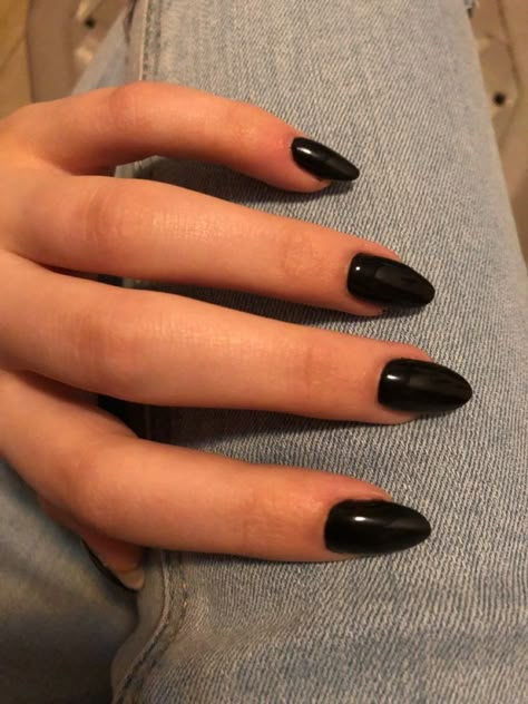 Nail Inspo Grunge, Grunge Nail Inspo, Grunge Nails, Nail Swag, Dark Nails, Nail Forms, Nature Tattoos, Minimalist Nails, Dream Nails