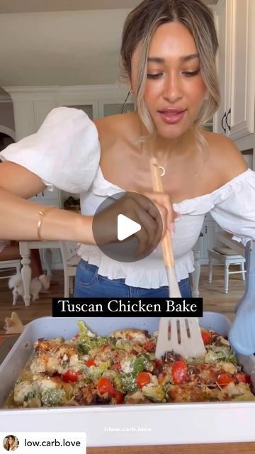 Ketobyte on Instagram: "TUSCAN CHICKEN BAKE (low carb!!)🤤   Have you tried this? #ChosenPartner  If you only have about 10 minutes to prep for dinner, this recipe is for you! This dish is packed with protein and has so much flavor!   All you need is:  2 cups broccoli florets 1 cup cherry tomatoes  1 cup spinach 2 chicken breasts 1 tbsp @chosenfoods 100% avocado oil spray  1 tsp onion powder  1 tsp garlic powder  1 tsp Italian seasoning  Salt & pepper to taste 1/3 cup sun-dried tomatoes 3 garlic cloves, minced  1 cup half & half (or you can use heavy cream)  1/4 cup grated parmesan cheese  1/2 cup shredded mozzarella  @chosenfoods chicken sauce (clean ingredients!)  Directions: 1.	Preheat your oven to 400F. 2.	Add the broccoli, cherry tomatoes, spinach, and chicken breast to your casserole Tuscan Chicken Bake, Low Carb Love, Chicken Sauce, Seasoning Salt, Chicken Bake, Tuscan Chicken, Sauce For Chicken, Keto Recipes Dinner, Low Carb Chicken