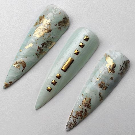 Minty Fresh 🌿 Mint green marbles with gold leaf & gold studs. #nails #nailsofinstagram #gelnails #gelnailsdesign #mintgreennails… Mint Green And Gold Nails, Mint And Gold Nails, Studs Nails, Mint Green Nails, Mint Nails, Nails Care, Minty Fresh, Mint Gold, Dry Brush