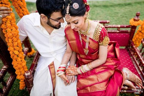 Madisar Saree, South Indian Blouse, South Indian Blouse Designs, Indian Blouse Designs, Bride Photoshoot, Wedding Photoshoot Poses, Wedding Blouse Designs, South Indian Weddings, Wedding Couple Poses Photography