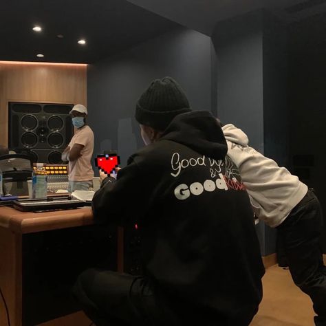 hourly yoongi on Twitter: "… " Suga Working In Studio, Jungkook Bw, Working Motivation, Bangtan Tv, Music Studio Room, Career Vision Board, Eric Nam, Studio Room, Music Studio