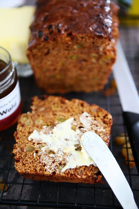 Malt Loaf Iced Loaf Cake, Malt Loaf Recipe, Malt Bread Recipe, Malt Loaf Recipe Healthy, Madiera Loaf Cake, Malt O Meal, Malt Loaf, Malva Pudding, Pumpkin Quinoa