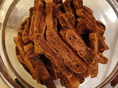 Dog Biscotti Recipe, Christmas Biscotti, Can Pumpkin Puree, Easy Biscotti Recipe, Holiday Dog Treats, Pumpkin Biscotti, Can Pumpkin, Dog Pumpkin, Biscotti Recipe