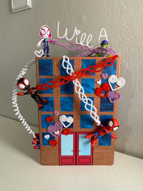 Spidey and his Amazing Friends on a brownstone building for Valentine’s Day. Lots of pipe cleaners for the webs. Spidey Valentine Box Ideas, Kids Valentine Boxes, Valentine Card Box, Toddler Boy Room Decor, Friends Valentines, Valentine Day Boxes, Valentines For Boys, Valentines School, Valentine Box