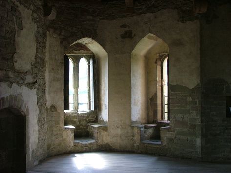 Stokesay castle     6 by GRANNYSATTICSTOCK Stokesay Castle, Tower Room, Shropshire England, Ross Castle, Castle Interior, Chateaux Interiors, Aspen House, Medieval Tower, Round Tower