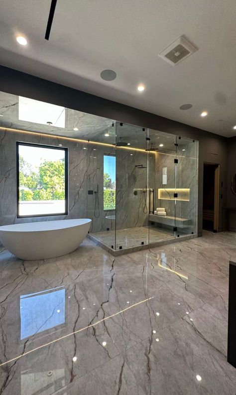 Huge Luxury Bathroom, Bathroom With Walk In Shower And Tub, Large Walk In Showers Master Suite, Fancy Bathroom Luxury, Luxury Showers Master Baths, Big Modern Bathroom, Dream Bathrooms Modern, Toilets Modern, Bathrooms Luxury Modern