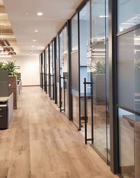 Open Plan Office Layout, Modern Warehouse Design, Glass Office Walls, Best Office Design, Co Working Office, Office Lobby Design, Commercial Glass Doors, Glass Partition Designs, Glass Wall Office