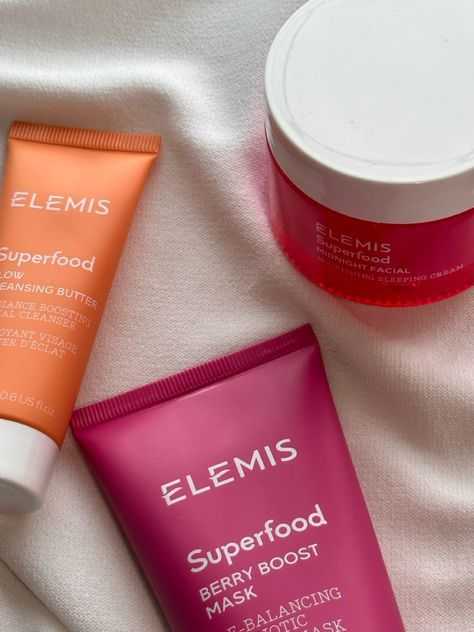 glowy skin, skincare routine, glass skin, moisturiser, elemis, luxury skincare, natural skin, hydration, Superfood Skincare, Midnight Food, Hydrating Facial, Beauty Skincare, Clean Girl, Facial Oil, Luxury Skincare, Facial Care, Smooth Skin