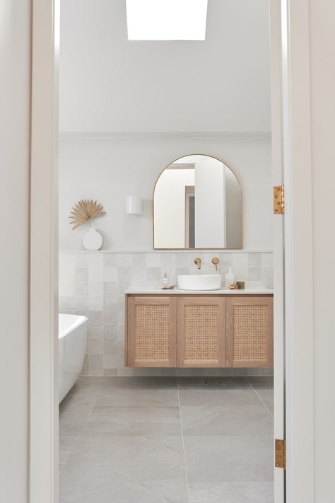 Blog — Adore Home Magazine Contemporary Luxe, Luxe Bathroom, Neutral Bathroom, Greenhouse Interiors, Master Ensuite, Coastal Bathrooms, Country Interior, Blue Space, Bath Ideas