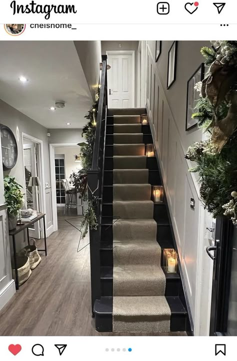 Stairs Remodeling, Black And White Hallway, Remodeling Hacks, Farmhouse Stairs, House Renovation Design, Stair Paneling, Stairs Decor, Hall Stairs, Victorian House Interiors