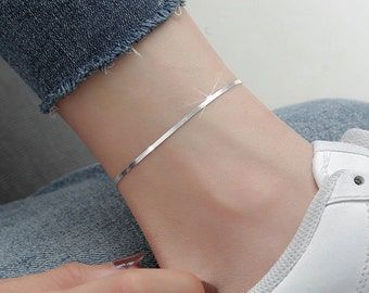 Silver Chain Anklet, Silver Anklets Designs, Anklet Designs, Summer Anklets, Women Anklets, Sterling Silver Anklet, Silver Snake Chain, Silver Anklets, Foot Jewelry