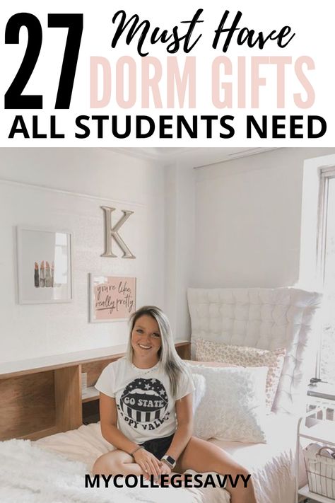 The most popular dorm gifts that all students are asking for this year College Freshman Dorm, Dorm Gifts, College Dorm Gifts, Gifts For College Students, College Dorm Checklist, College Dorm Organization, Dorm Room Gifts, College Girl Gifts, Freshman Dorm