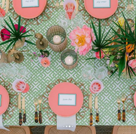 Palm Springs Hens, Palm Springs Patio, Spring Party Food, Palm Springs Vintage, Palm Beach Lifestyle, Palm Royale, Palm Springs Party, Pink Tablescape, Palm Springs Retro