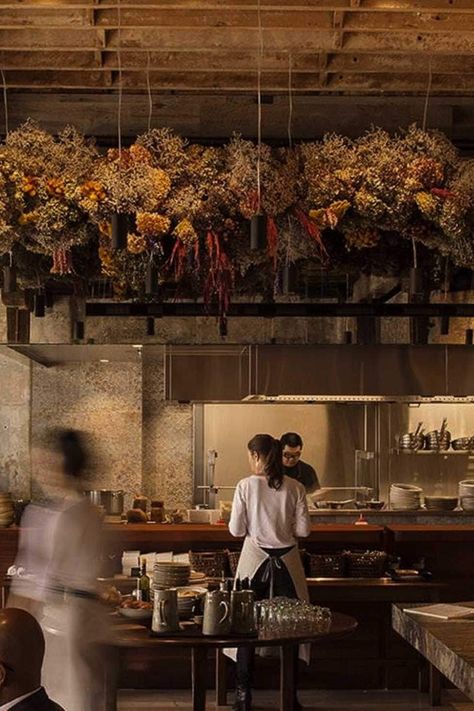 The 10 Best Auckland Restaurants You Need to Try in 2024 New Restaurant Ideas, Fine Dining Restaurant Interior Design, Fine Dine Restaurant, Casual Restaurant, Traditional Chic, Dinner Restaurant, Slow Cooked Meat, Dinner Restaurants, The Emperor's New Groove